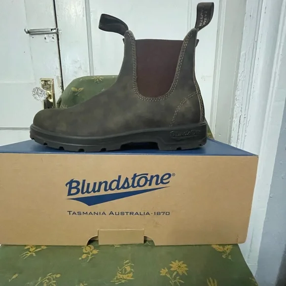 Women’s Classic Blundstone #585 - Picture 5 of 7